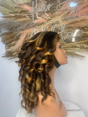 Gold Closure Highlight Single Donor Hair